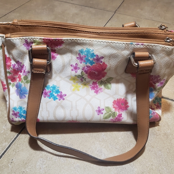 White Multi-compartment Floral Shoulder Bag - Picture 2 of 9